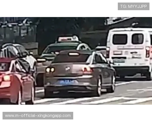 成都体育局回应自行车比赛摔车事故，成都自行车碰瓷